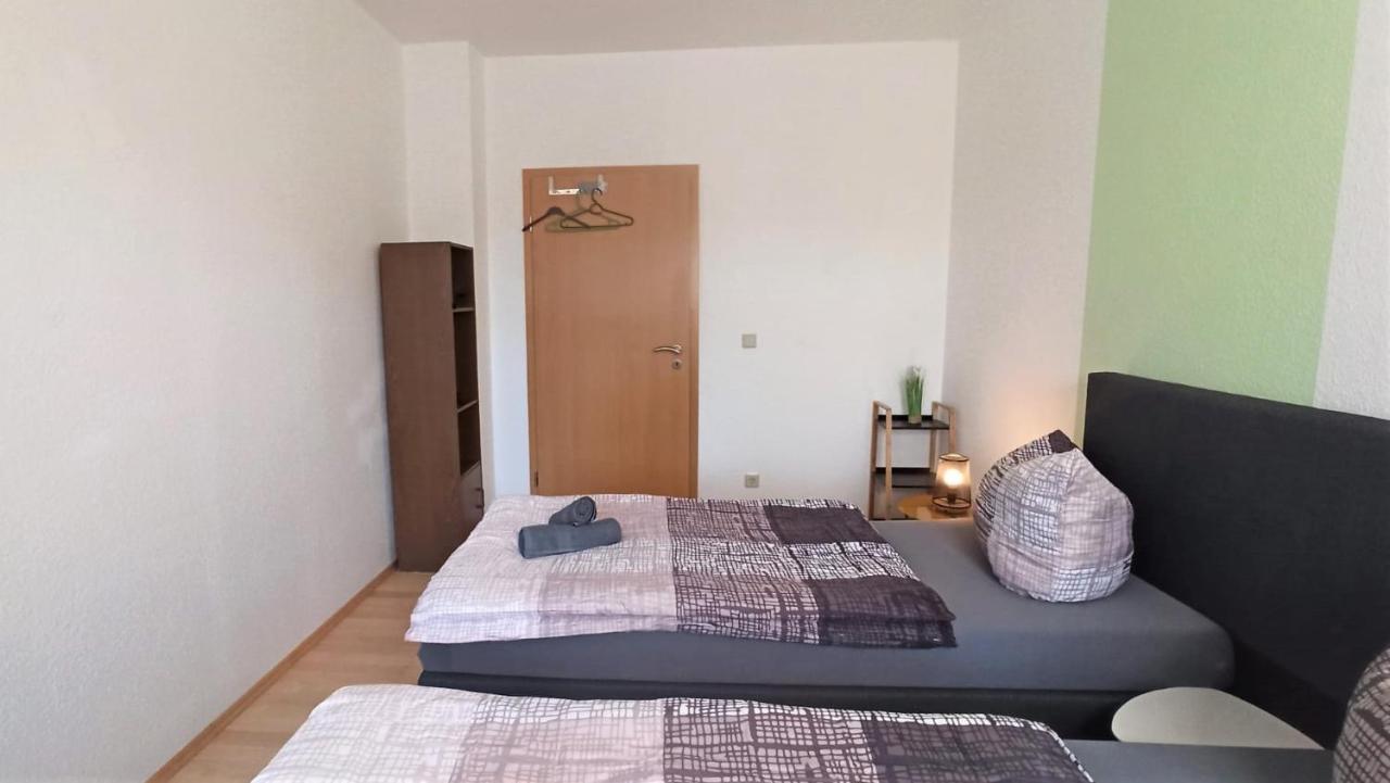 Apartment Fuer Bis Zu 7 Personen Mit Balkon Χάλμπερσταντ Εξωτερικό φωτογραφία