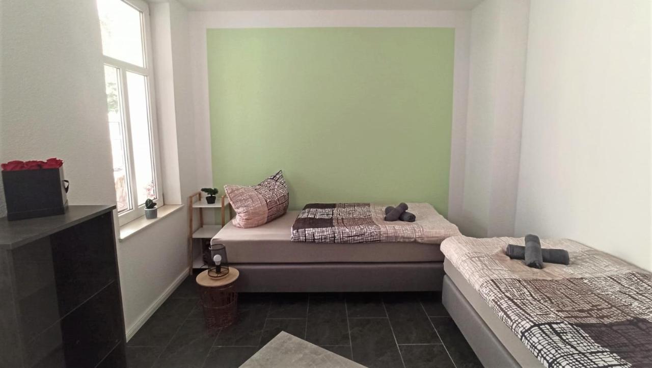 Apartment Fuer Bis Zu 7 Personen Mit Balkon Χάλμπερσταντ Εξωτερικό φωτογραφία