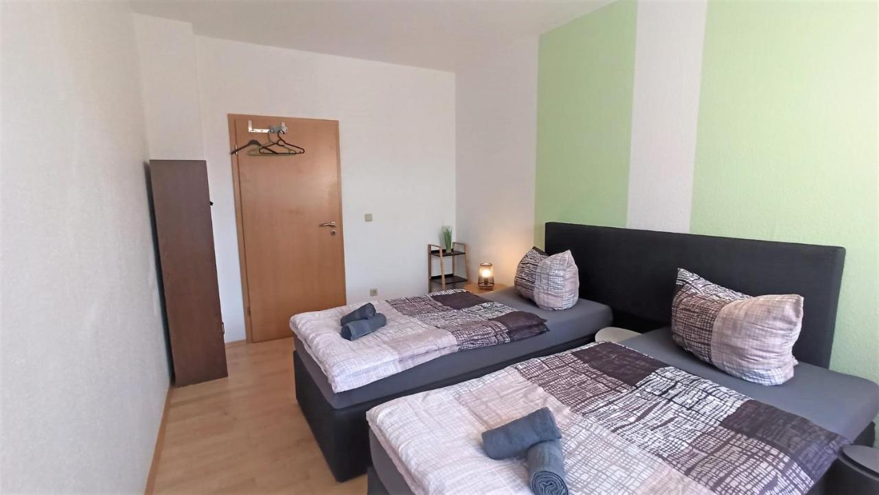 Apartment Fuer Bis Zu 7 Personen Mit Balkon Χάλμπερσταντ Εξωτερικό φωτογραφία